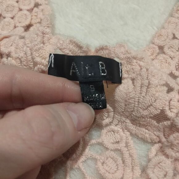 Alt. B Crochet boho blouse - Picture 4 of 6